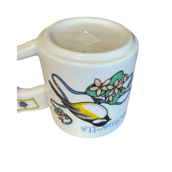 Massachusetts Coffee Tea Mug With State Seal And Black-Capped Chickadee Bird MA - Picture 4 of 10